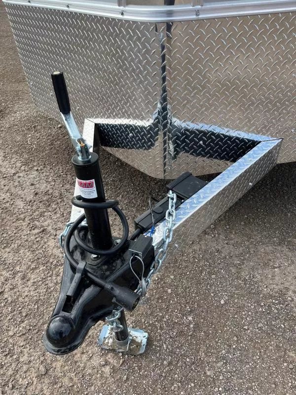 x R & M Mfg. Inc Enclosed Cargo