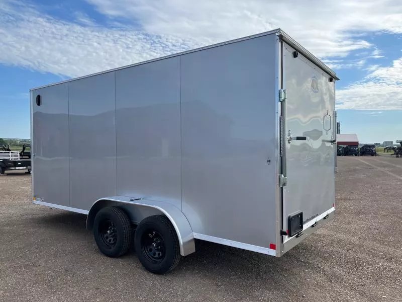 x R & M Mfg. Inc Enclosed Cargo
