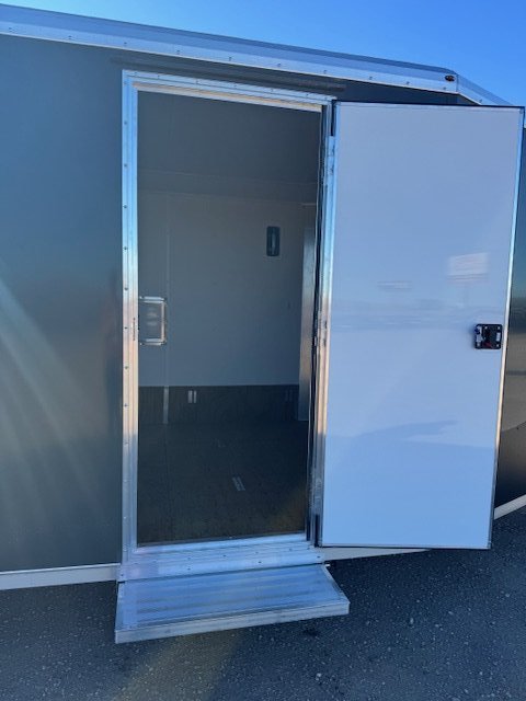 7.5'x23' NEO Trailers Enclosed Cargo