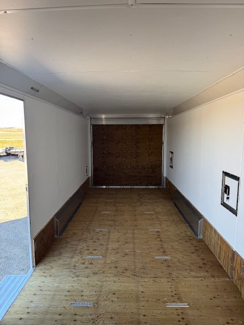 7.5'x23' NEO Trailers Enclosed Cargo