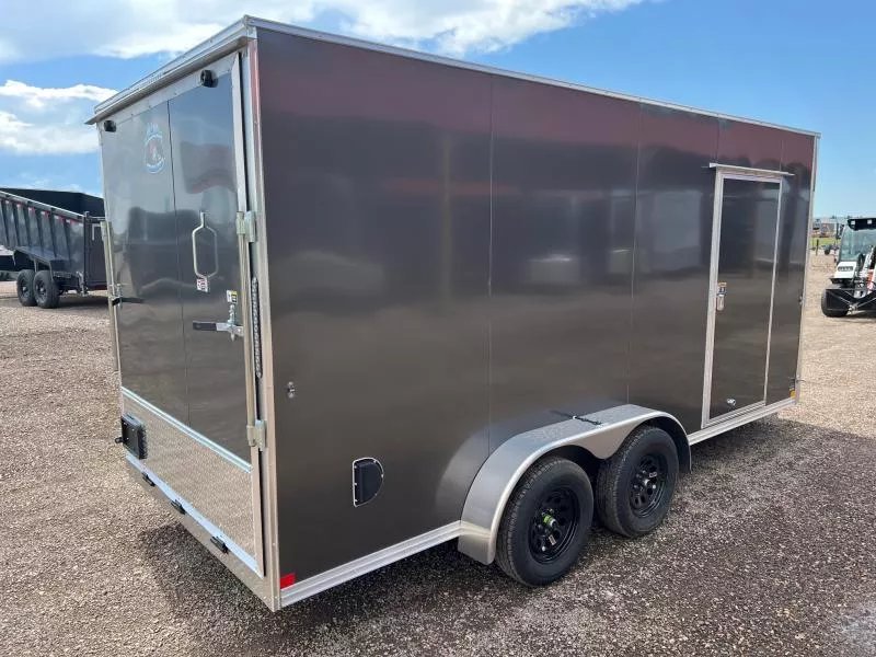 x R & M Mfg. Inc Enclosed Cargo