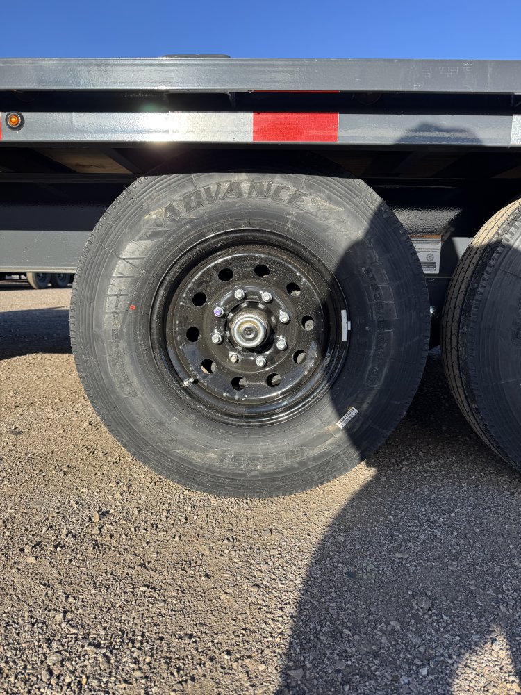 102"x26' Lamar Equipment