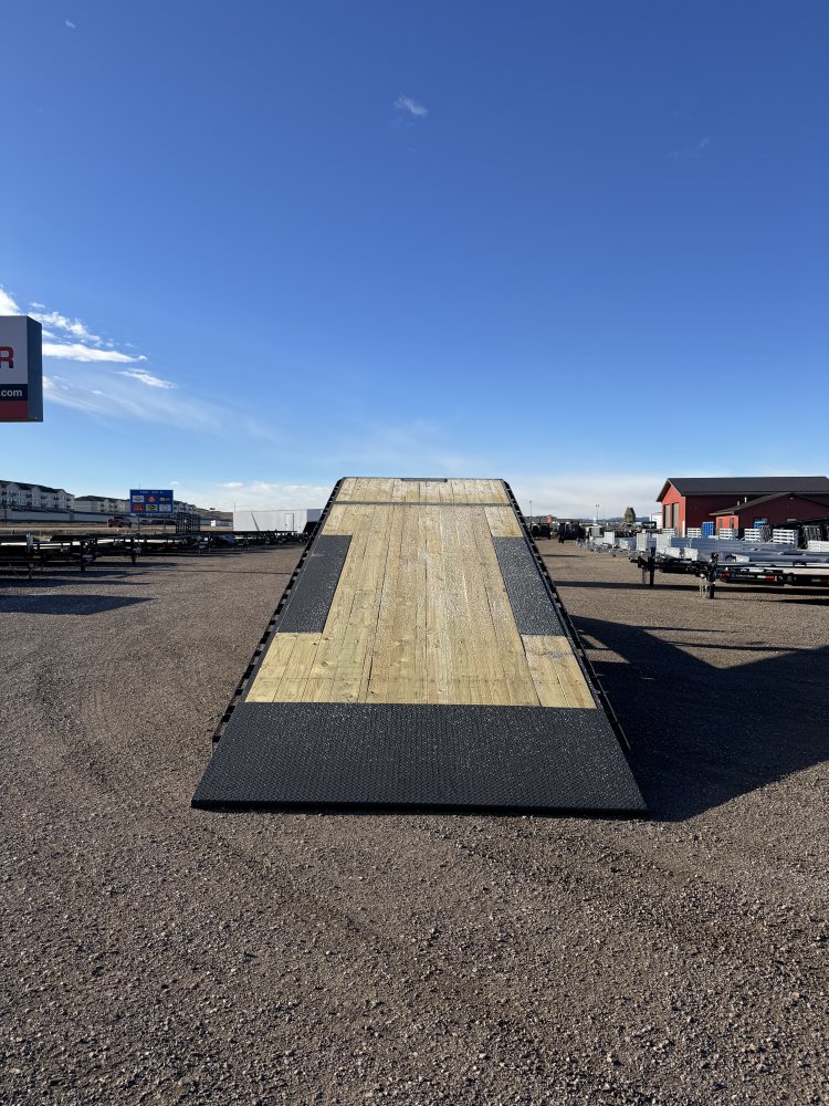 102"x26' Lamar Equipment