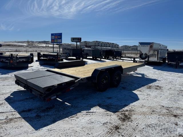 x Lamar Trailers Equipment