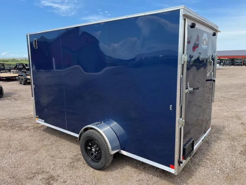 x R & M Mfg. Inc Enclosed Cargo