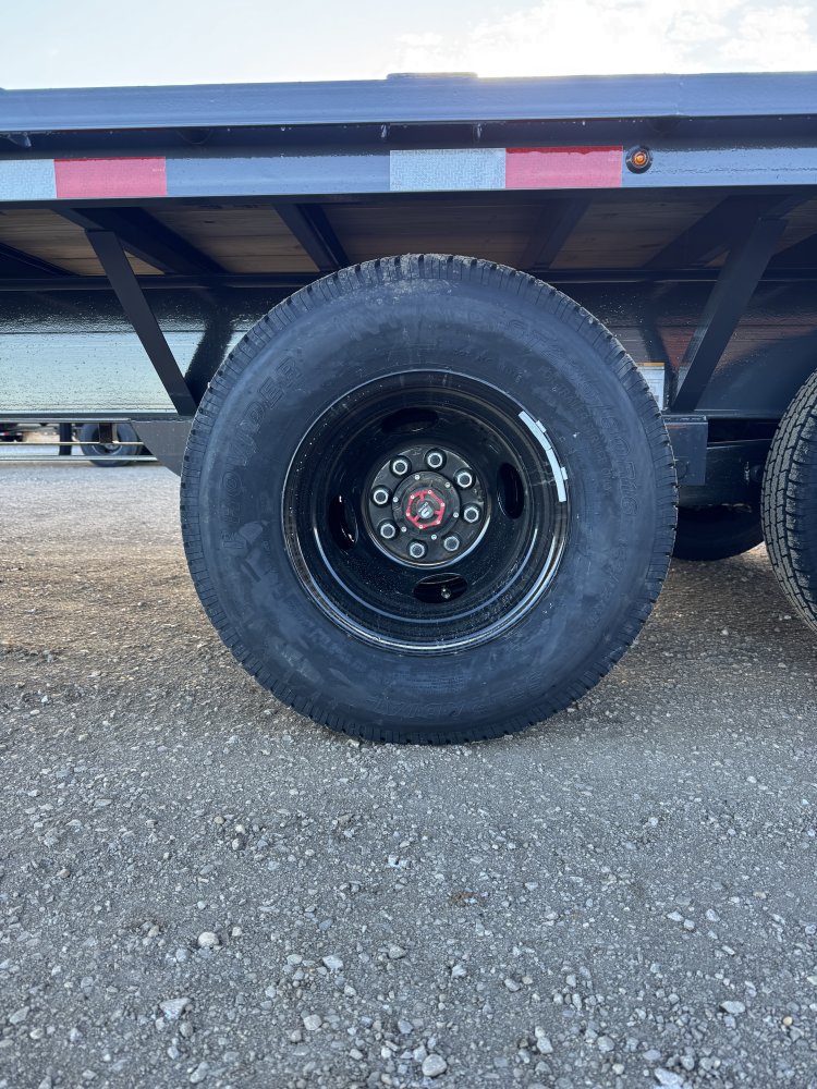 102"x32' Lamar Equipment