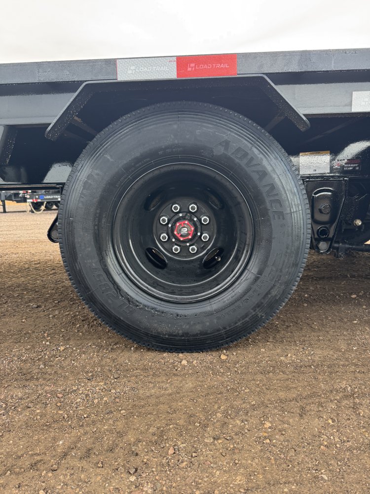 102"x30' Load Trail Equipment