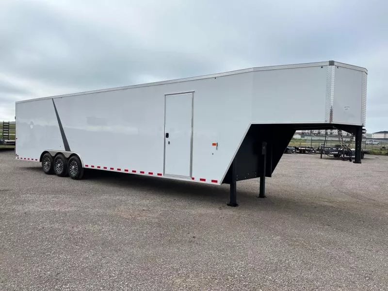 x AERO Enclosed Cargo