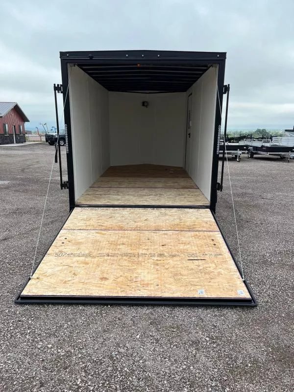 x AERO Enclosed Cargo