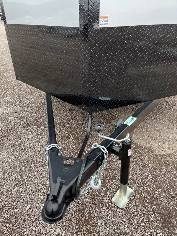 x AERO Enclosed Cargo