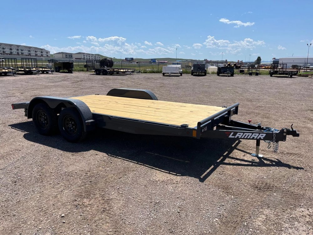 x Lamar Trailers Equipment