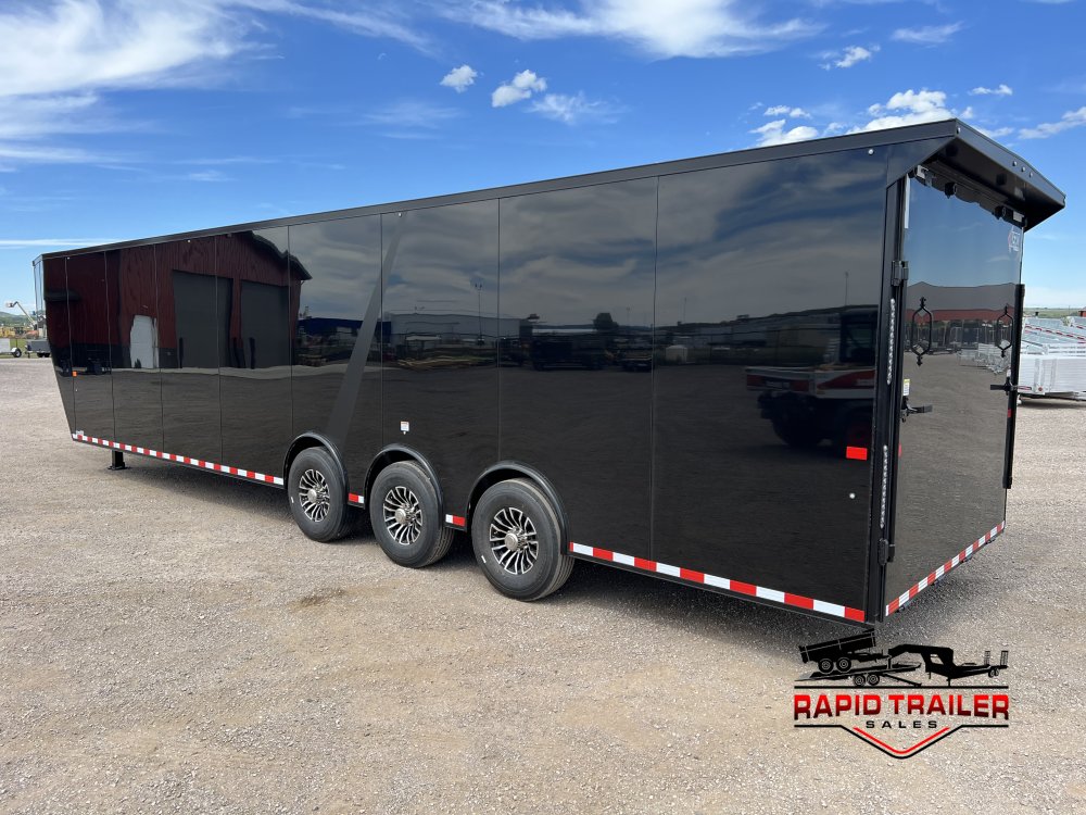 8' 6"x40' AERO Enclosed Cargo