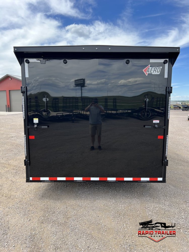 8' 6"x40' AERO Enclosed Cargo