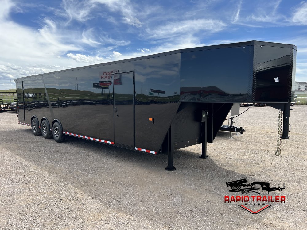 8' 6"x40' AERO Enclosed Cargo