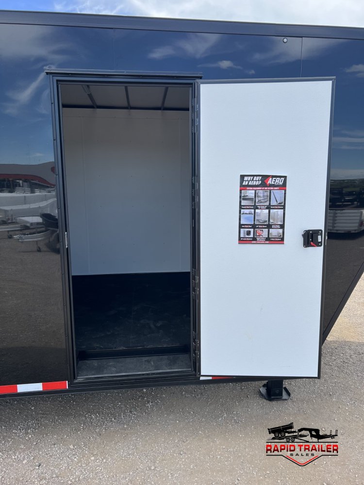 8' 6"x40' AERO Enclosed Cargo