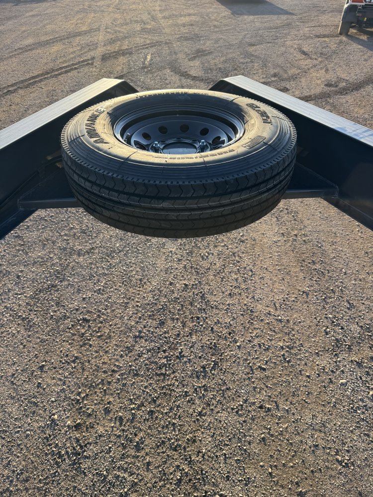 102"x36' Lamar Equipment