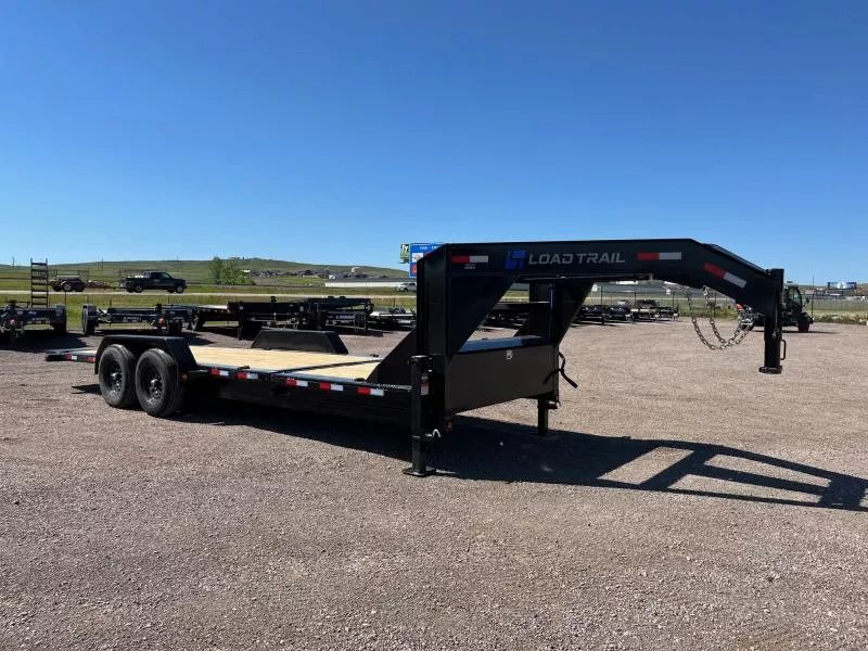 x Load Trail Equipment