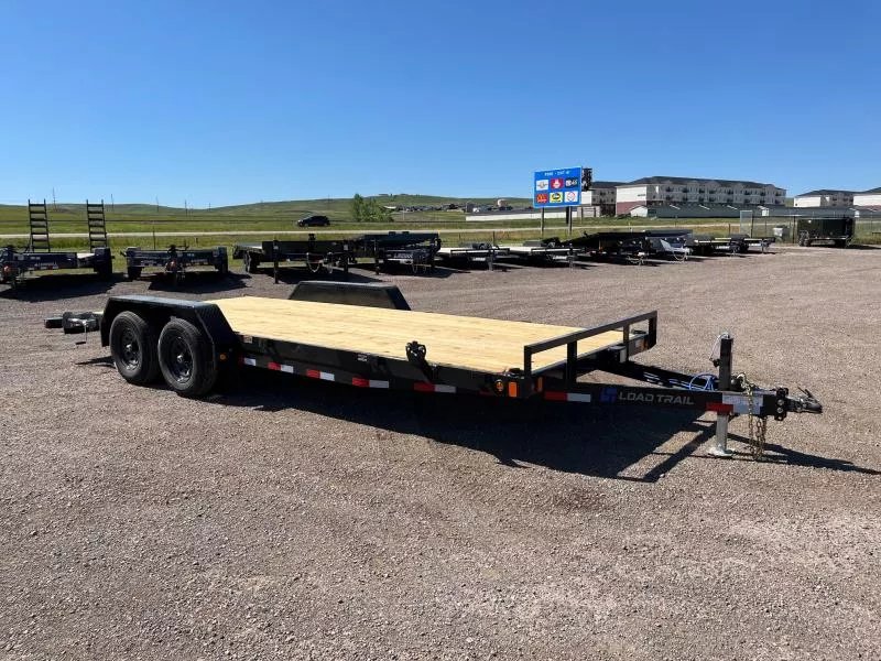 x Load Trail Equipment