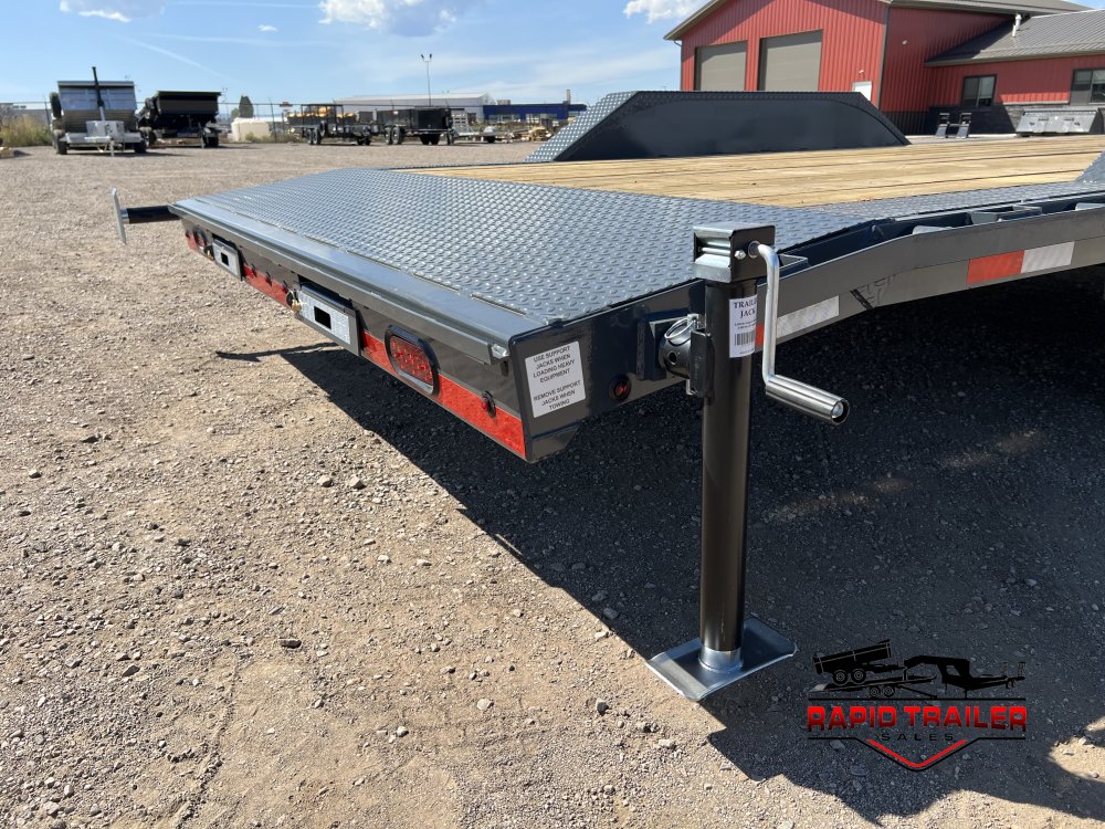 102"x22' Lamar Trailers Equipment