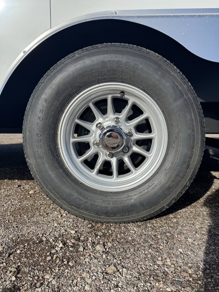 8.5'x16' Cross Enclosed Cargo