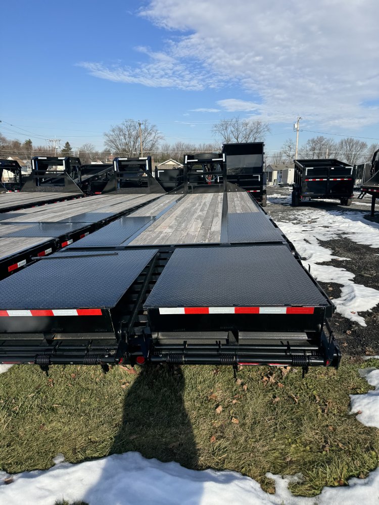 8.5x28 PJ Trailers Gooseneck