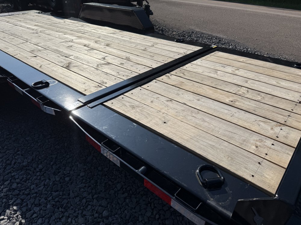 7x20 Load Trail Tilt Deck