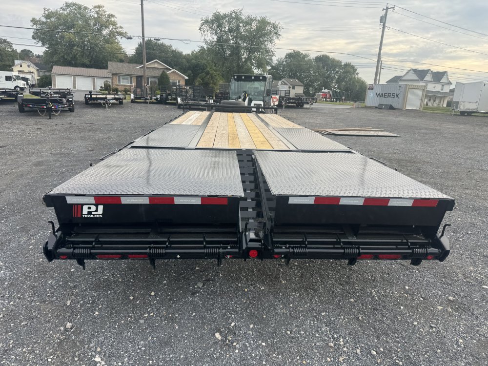 8.5x25 PJ Trailers Deckover