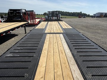 8.5x34 PJ Trailers Gooseneck