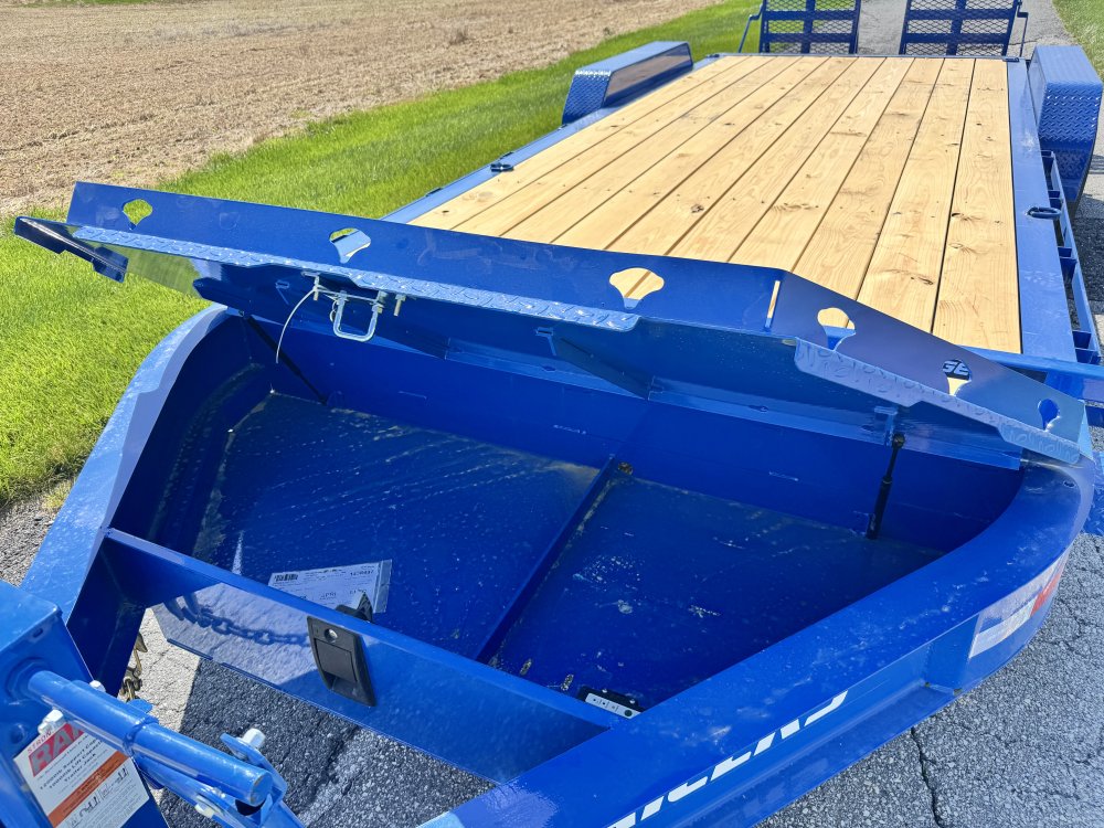 7x20 PJ Trailers Equipment