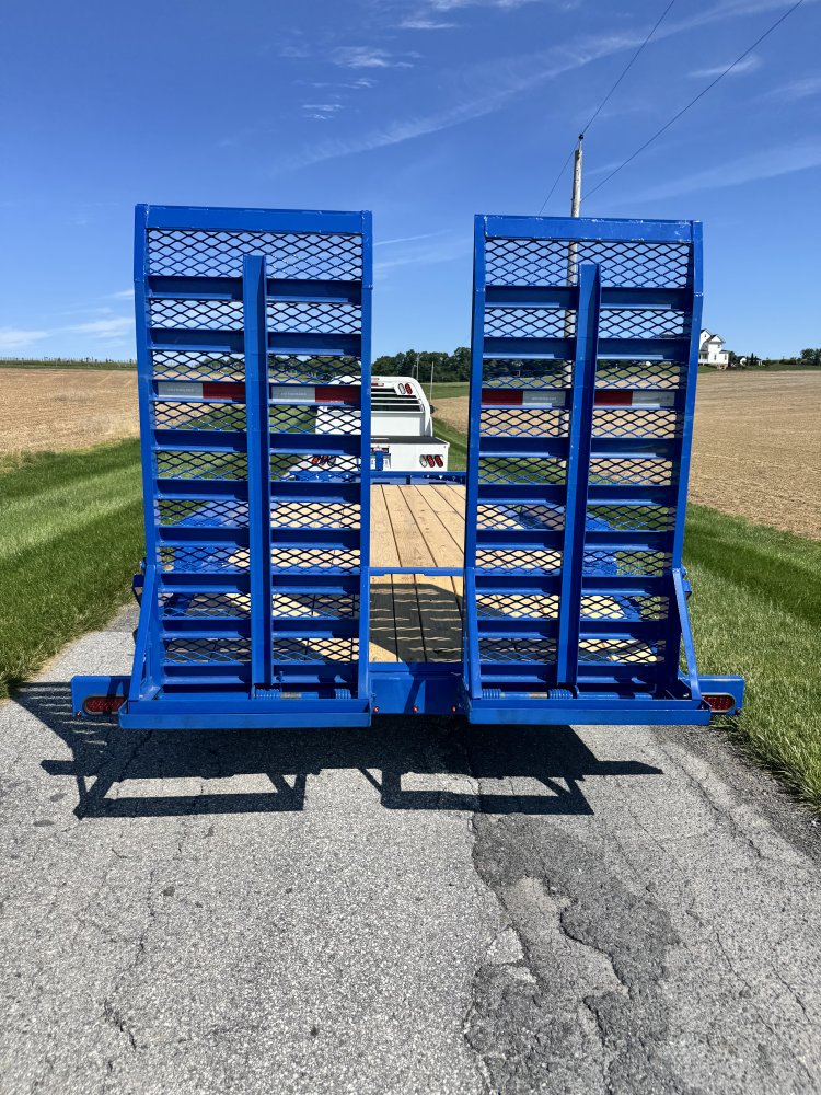 7x20 PJ Trailers Equipment
