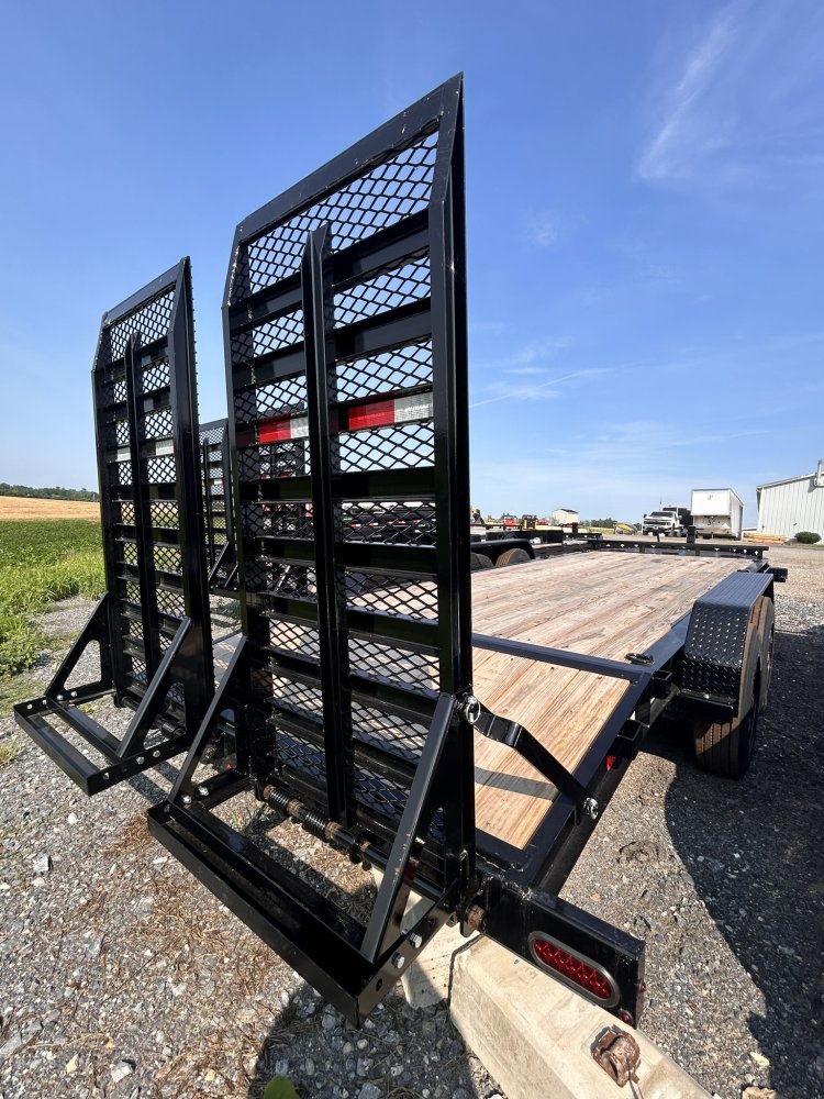 7x22 PJ Trailers Equipment