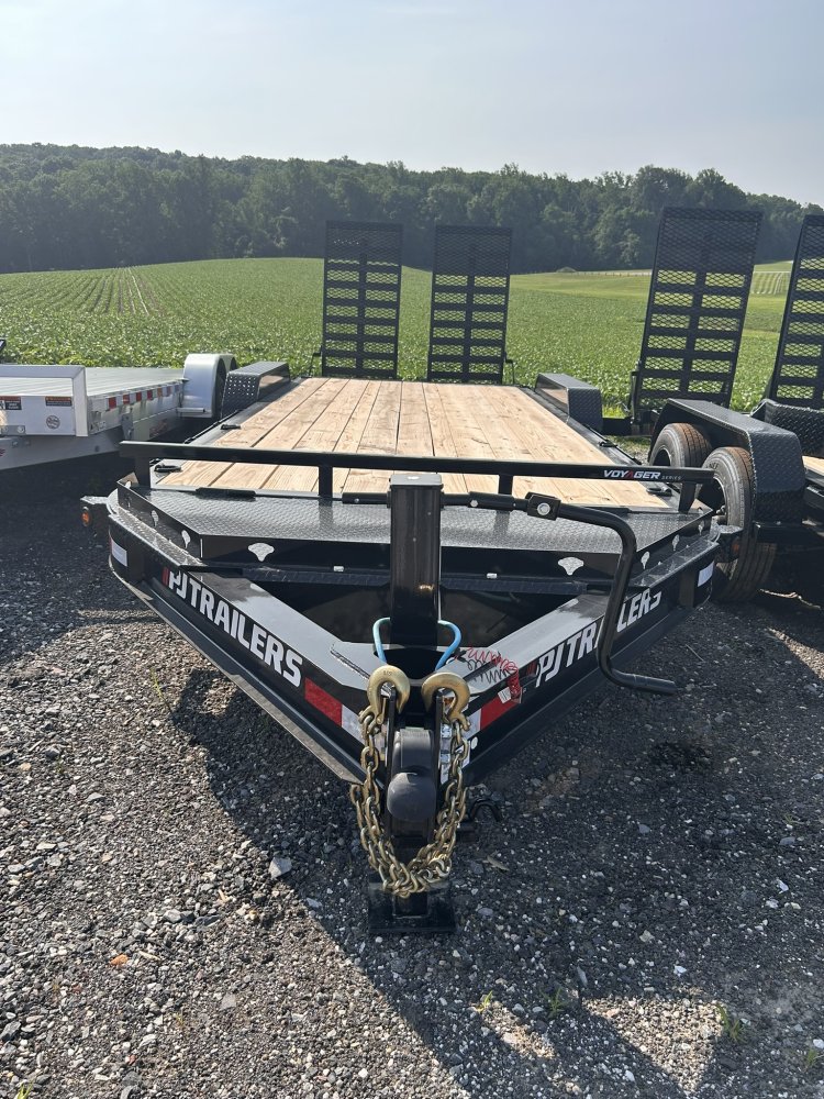 7x22 PJ Trailers Equipment