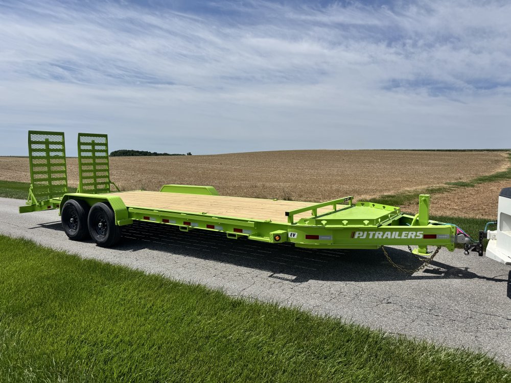 7x22 PJ Trailers Equipment