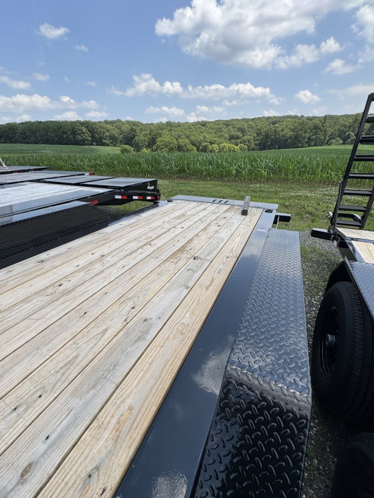 7x22 Load Trail Tilt Deck