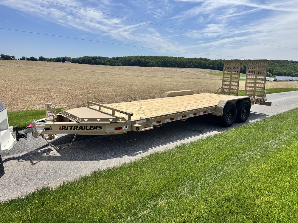 7x22 PJ Trailers Equipment