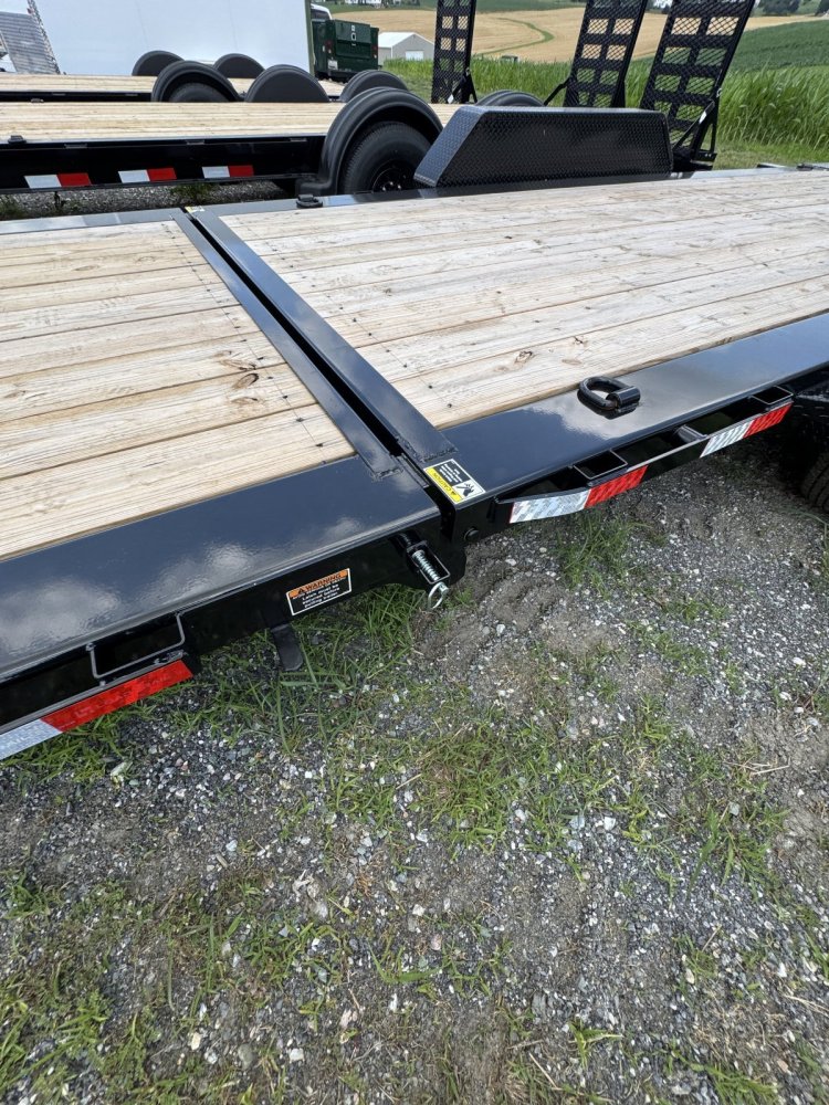 7x20 Load Trail Tilt Deck