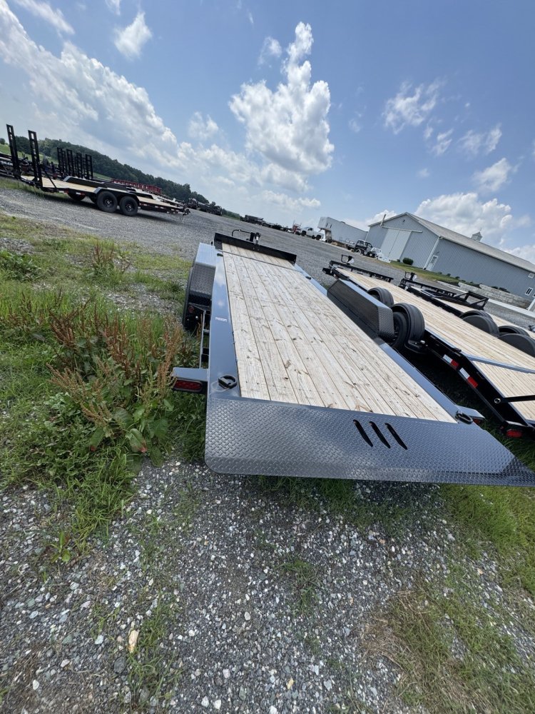 7x20 Load Trail Tilt Deck