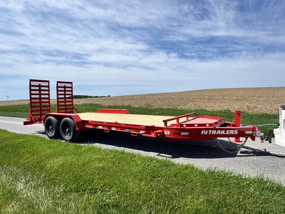 7x20 PJ Trailers Equipment