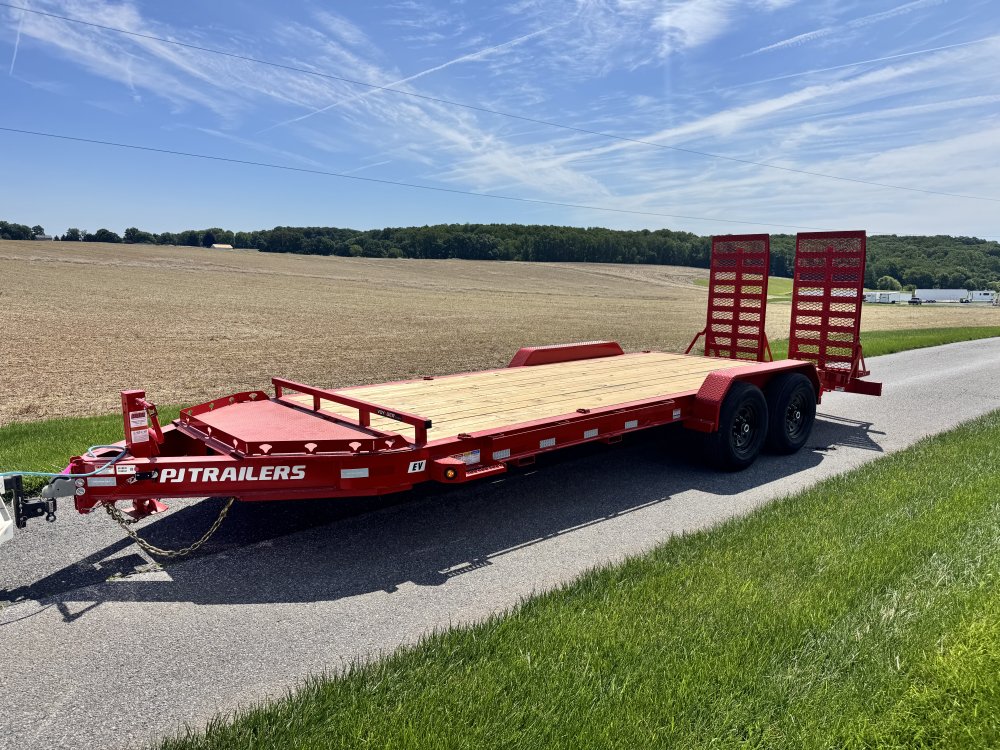 7x20 PJ Trailers Equipment