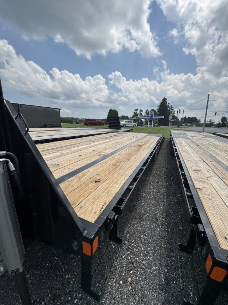 8.5x34 Load Trail Tilt Deck