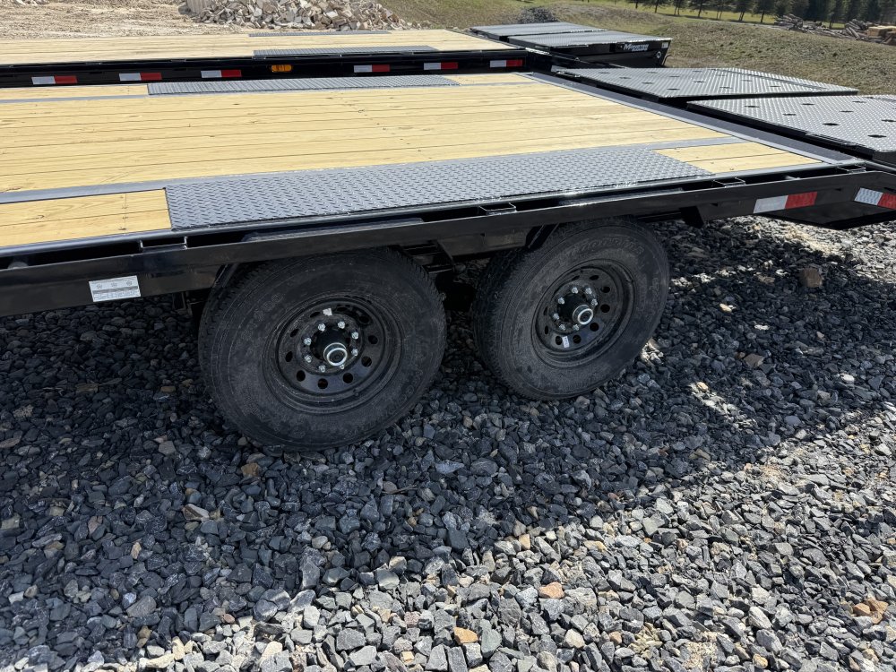 8.5x30 PJ Trailers Gooseneck