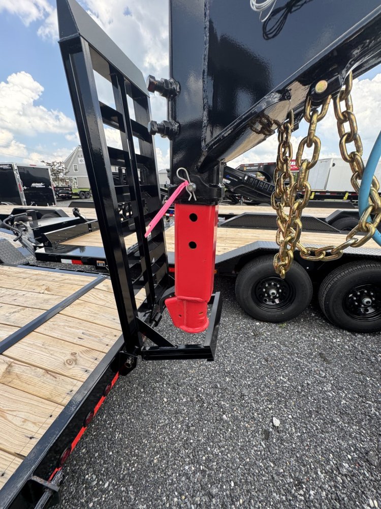 8.5x28 PJ Trailers Gooseneck