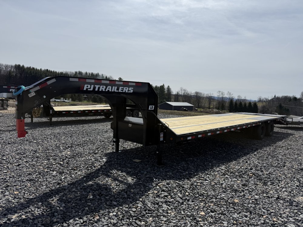 8.5x32 PJ Trailers Gooseneck
