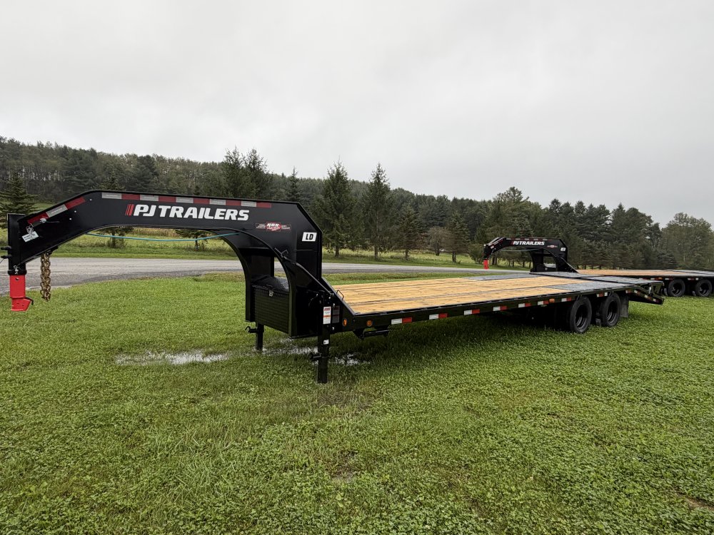 8.5'x28' PJ Trailers Gooseneck - photo 1
