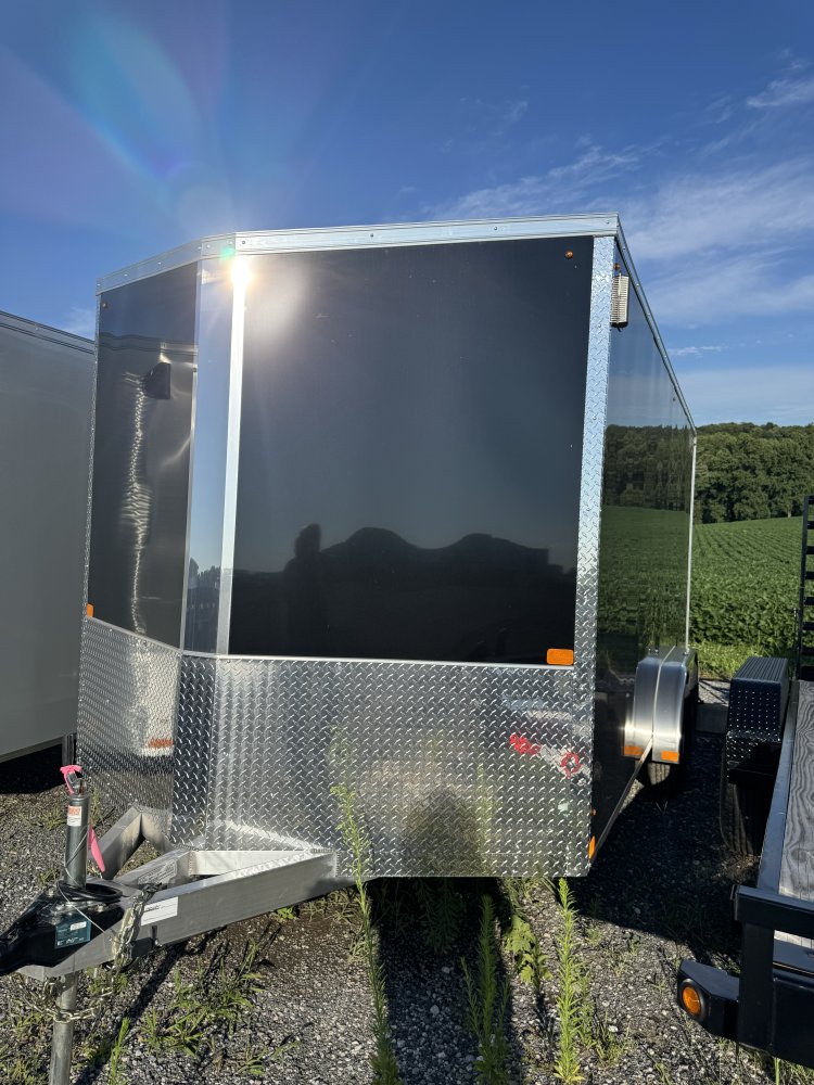 7.5x16 Nitro Enclosed Cargo