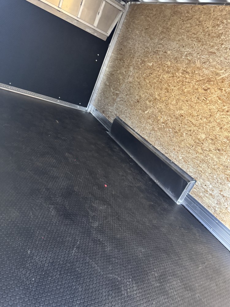 7.5x16 Nitro Enclosed Cargo