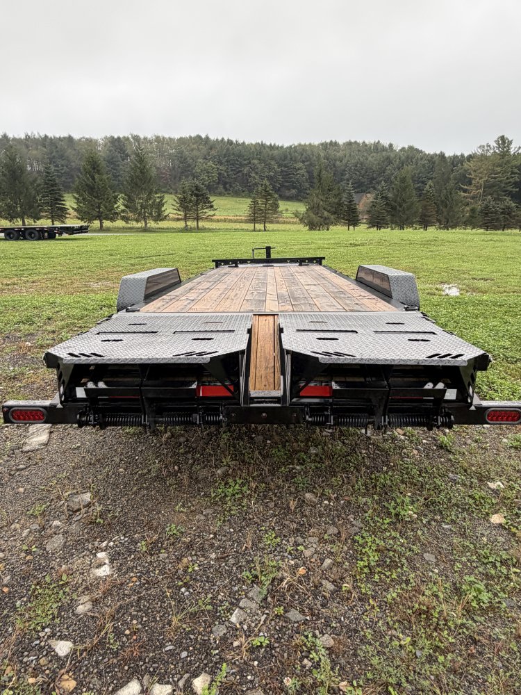 7'x22' PJ Trailers Equipment - photo 5