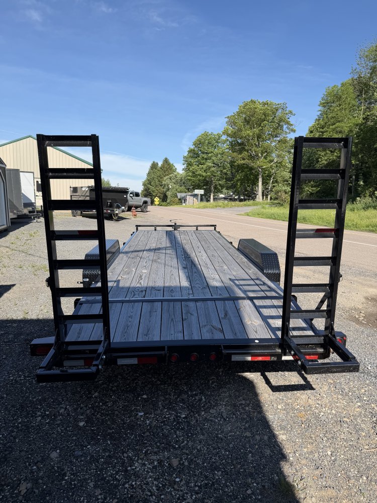 7x22 PJ Trailers Equipment