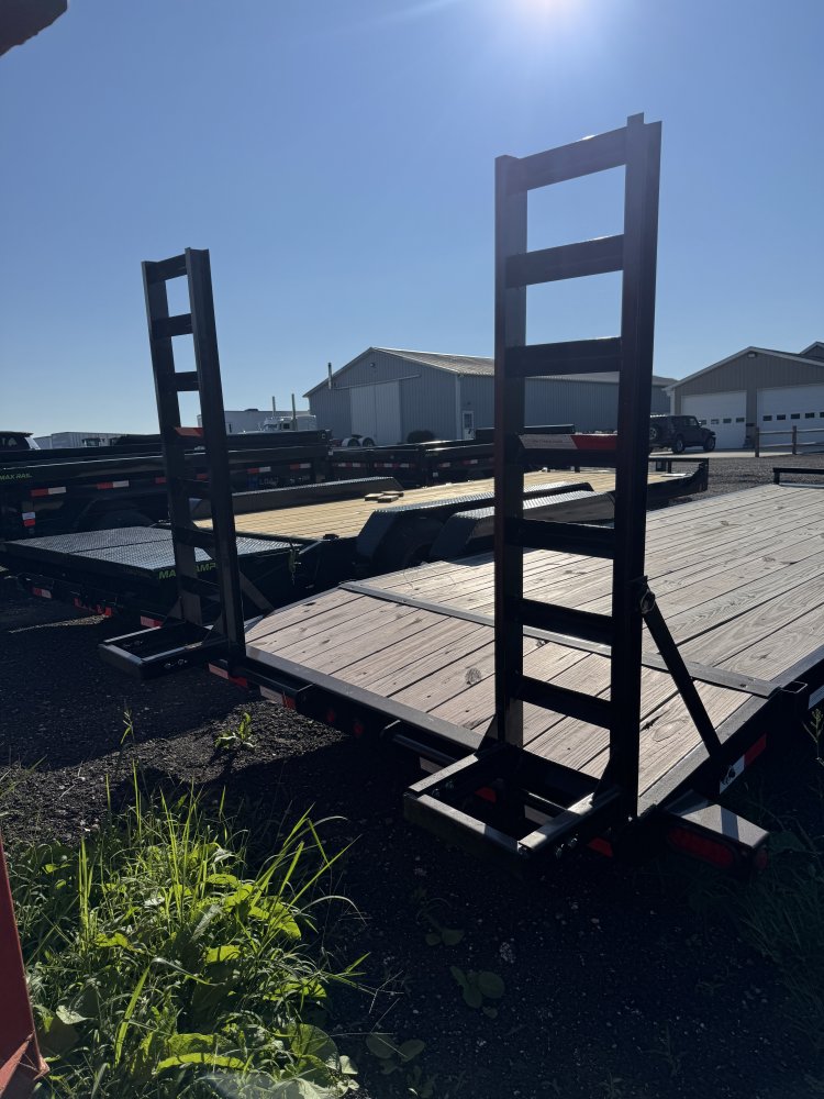 7x20 PJ Trailers Equipment