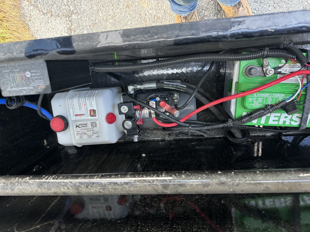 7x16 Load Trail Dump Trailer